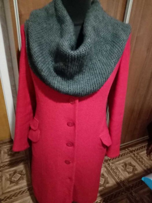 Пальто зимове ,-р 50 дуже  гарне -550 (Торг )