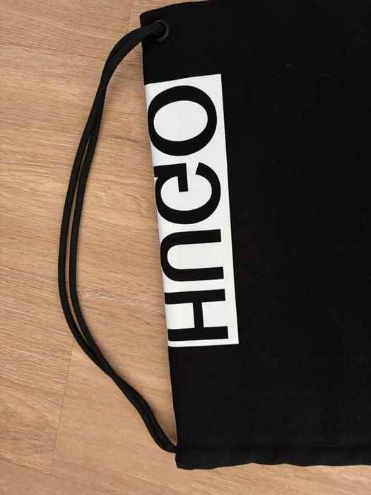 Mochila simples Hugo