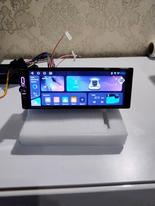 Магнітола android  1 din .з поворотним екраном 10 ,1 ,.