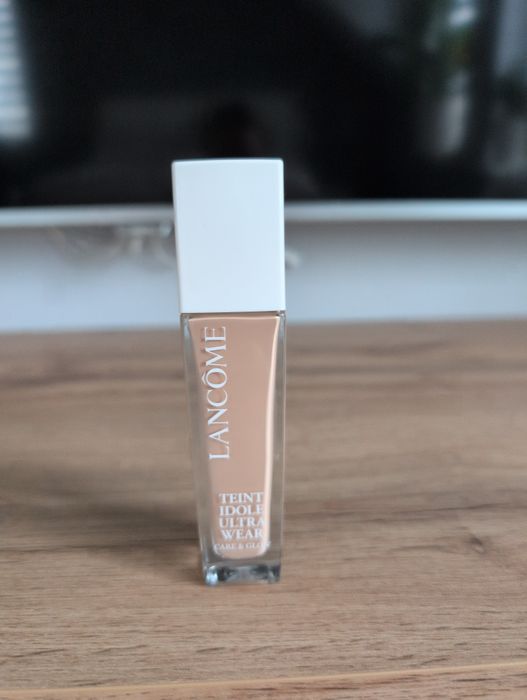 Lancome Idole Ultra Wear Care &Glow 220 C