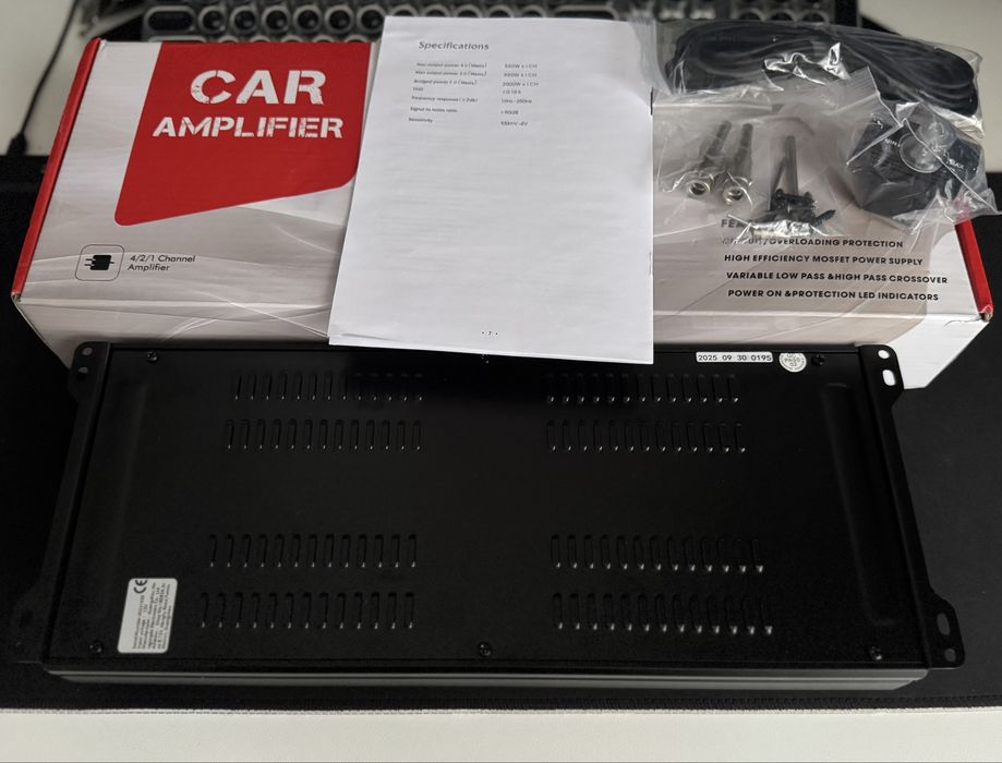 Підсилювач моноблок для сабвуфера 1800.1D