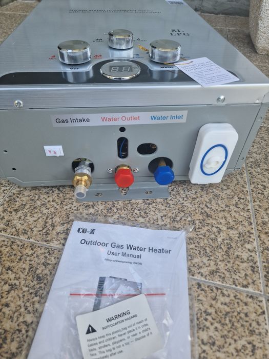 esquentador instantâneo a gás CO-Z de 8L (GPL)  ideal para campismo, caravanas funciona com pouca pressão de agua Pressão Mínima de Arranque: 0,2