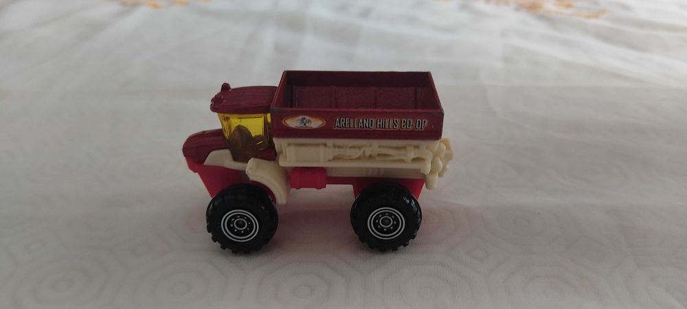 Carros Hot Wheels e Matchbox
