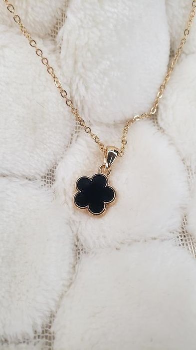 Гарна підвіска кулон