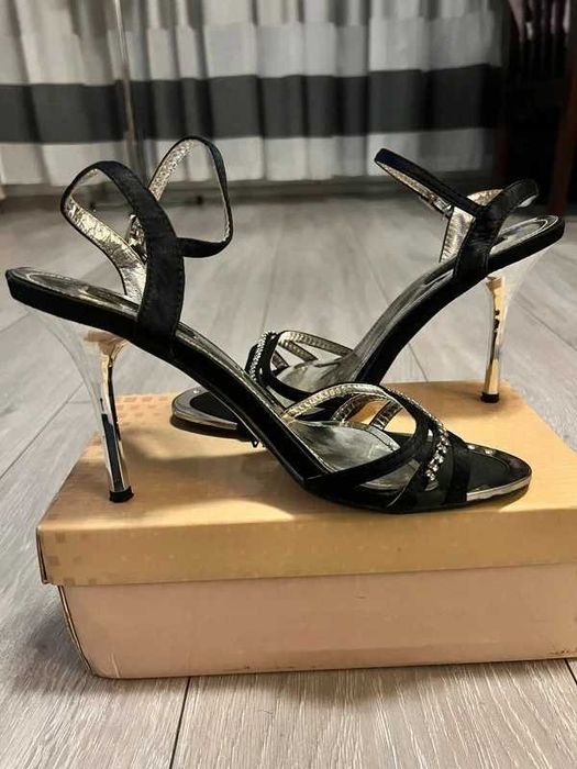 Czarne sandałki na szpilce, srebrny obcas, buty damskie 39