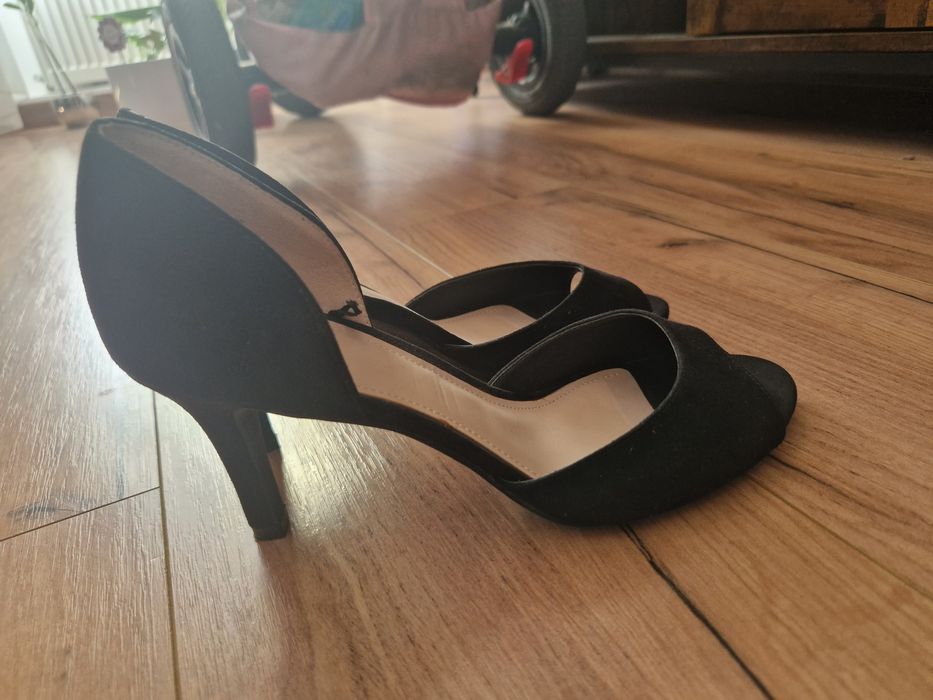 Szpilki czarne damskie