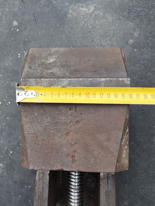 Тиски станочные 160 мм. советского производства.