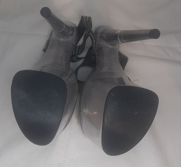 Босоніжки стріпи