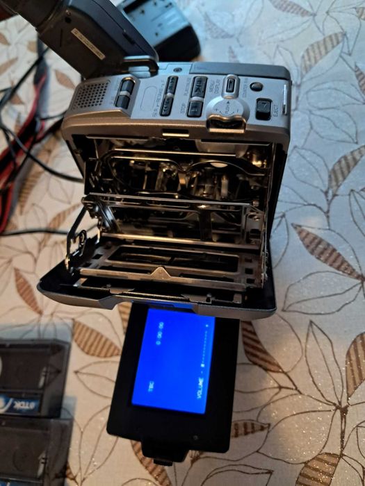 Kamera analogowa JVC Compact VHS Camcorder  GR-SXM46EG