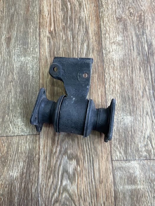 Підвісний опора під лебідку газ 66 !