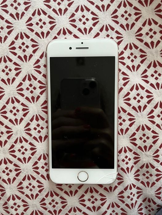 iPhone 7 Rose Gold e SE 2020