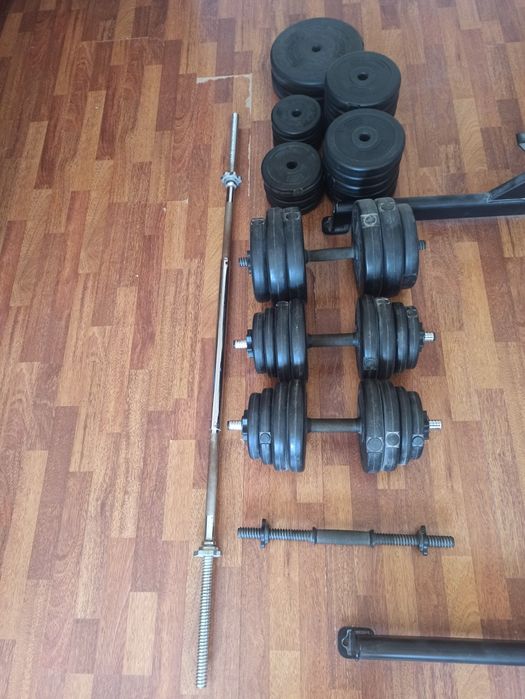 Conjunto de halteres com barra
