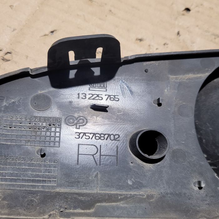 Kratka halogenu zderzaka przód prawa opel astra III H 2007r