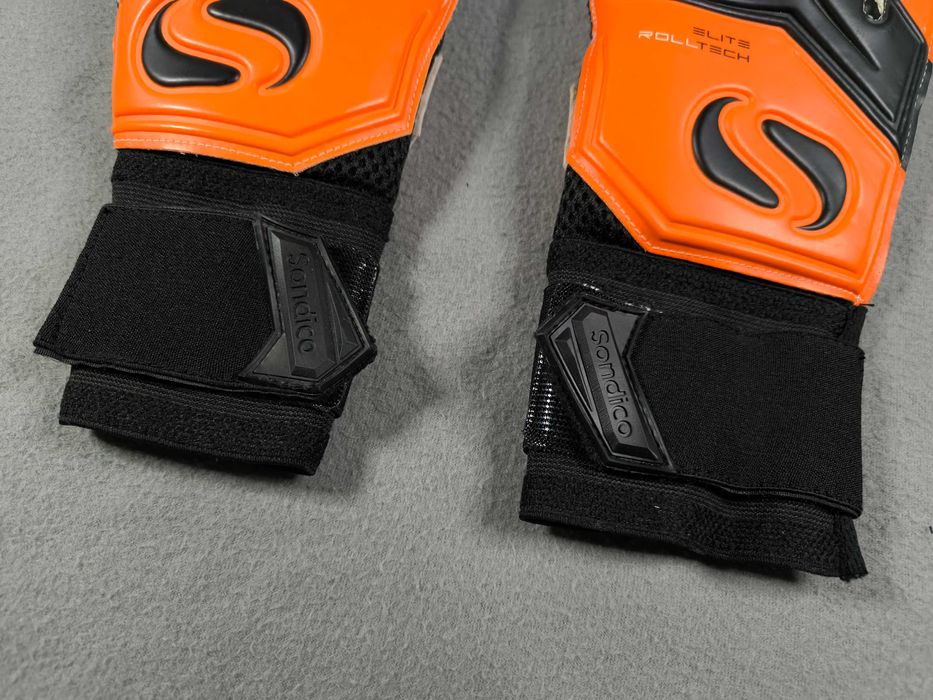 Мужские вратарские перчатки Sondico Elite Rolltech р. 10