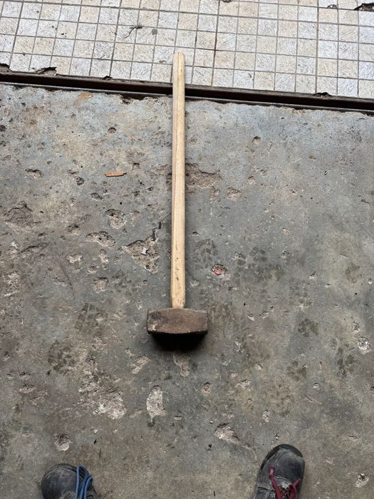 marreta em bom estado