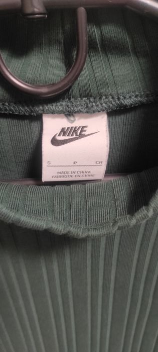 Водолазка в  рубчик від Nike жіноча
