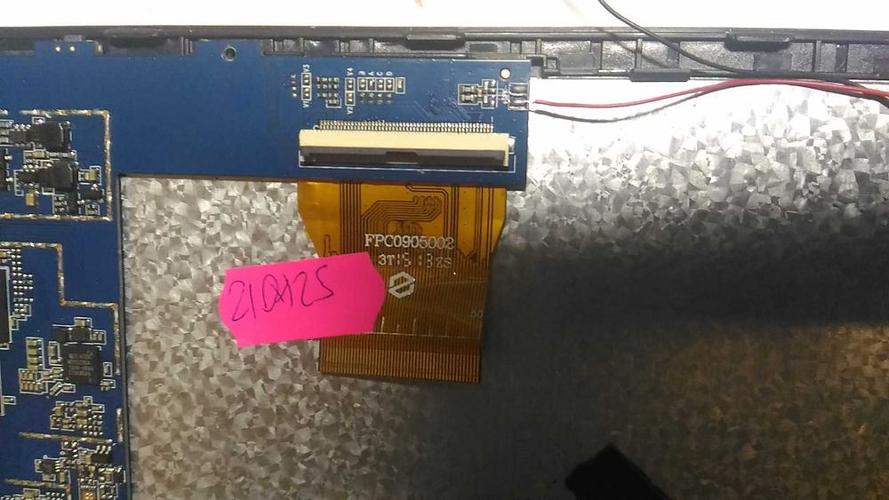 Дисплей 9 дюймов 800*480 50 пин fpc0905002