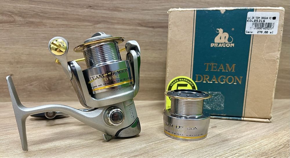 Kołowrotek wędkarski Team Dragon FD 930iZ z zapasową szpulą