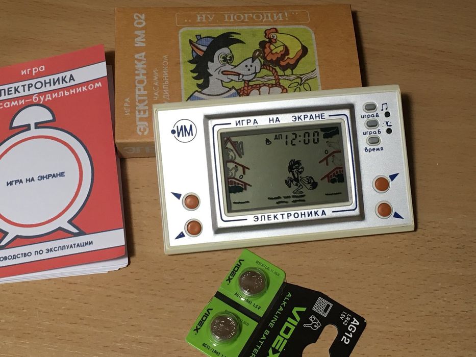 Новая  Игра электроника волк ловит яйца, ну погоди