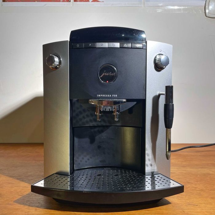 Кавомашина Jura F 50