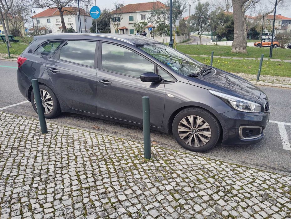 Kia 2016 /12.  Com todo o Histórico