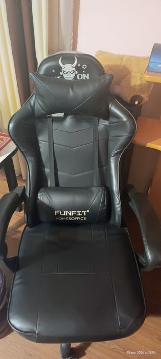 Повний ігровий сетап: ПК (i3-10100F / GTX 1070 8GB / 16GB RAM) + Монітор 180Hz + девайси HyperX + Стіл з LED.+ігрове крісло.