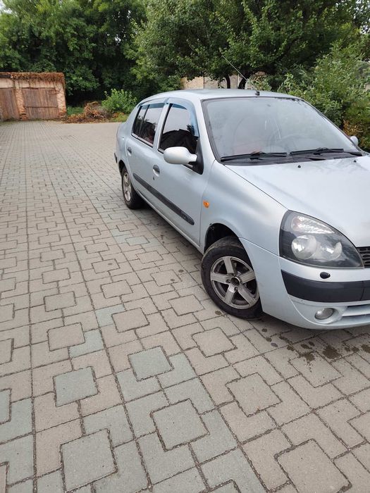 Renault Clio Symbol 2004