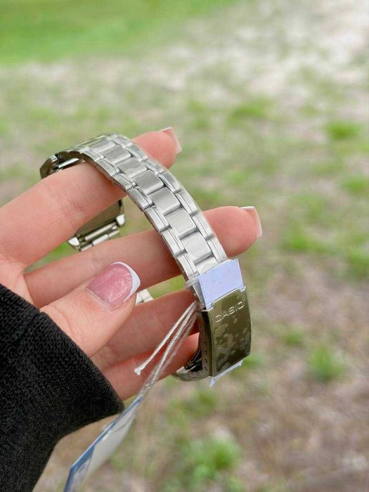 Жіночий годинник CASIO LTP-V007D-7E.