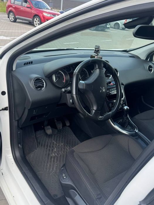 Продам Peugeot 308