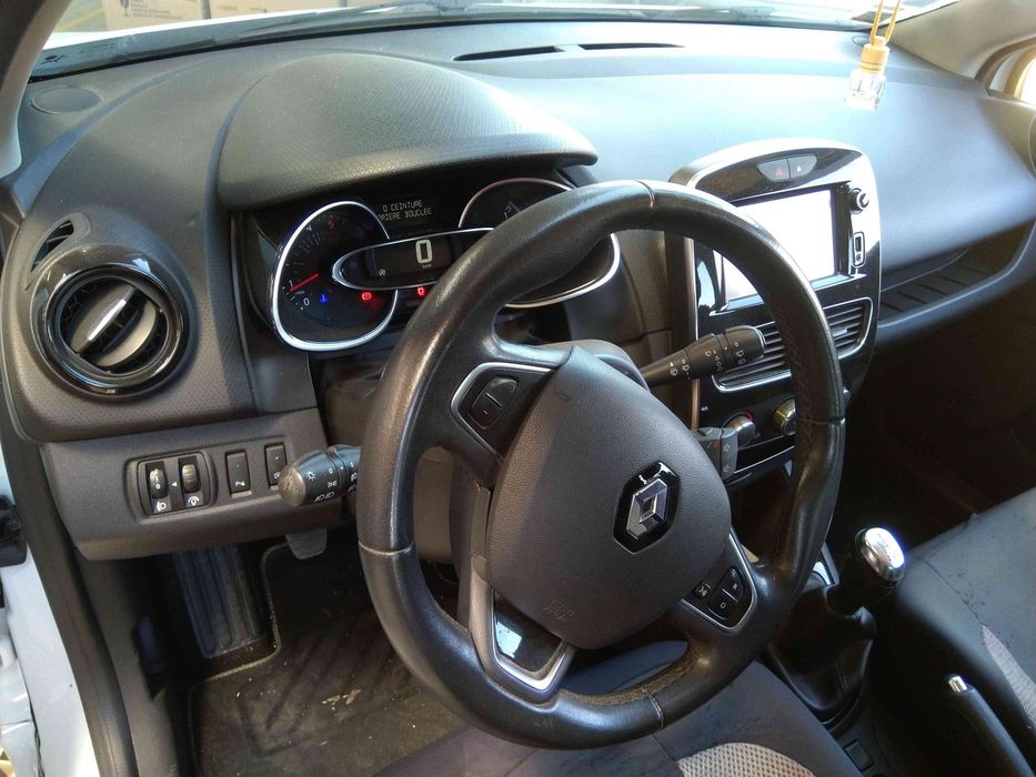 RENAULT CLIO IV - 2017 - Para Peças