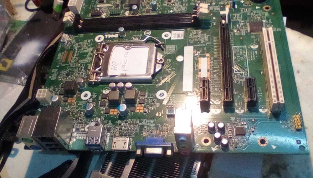 Материнская Dell s1150