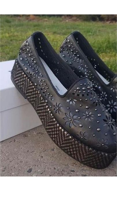 Стильні сліпони baldinini італія натур шкіра.36,37,39 залишки складу