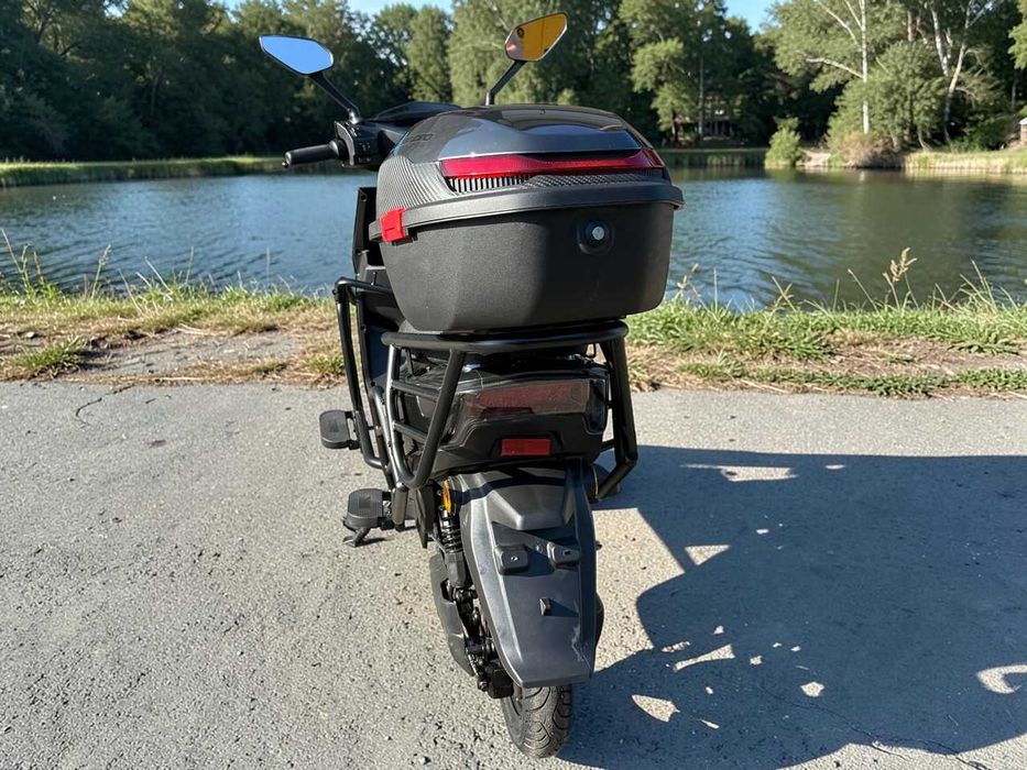 Електроскутер Oscar Sport GT-21 2500W 72V 30Ah LiFePO4 двомісний електробайк