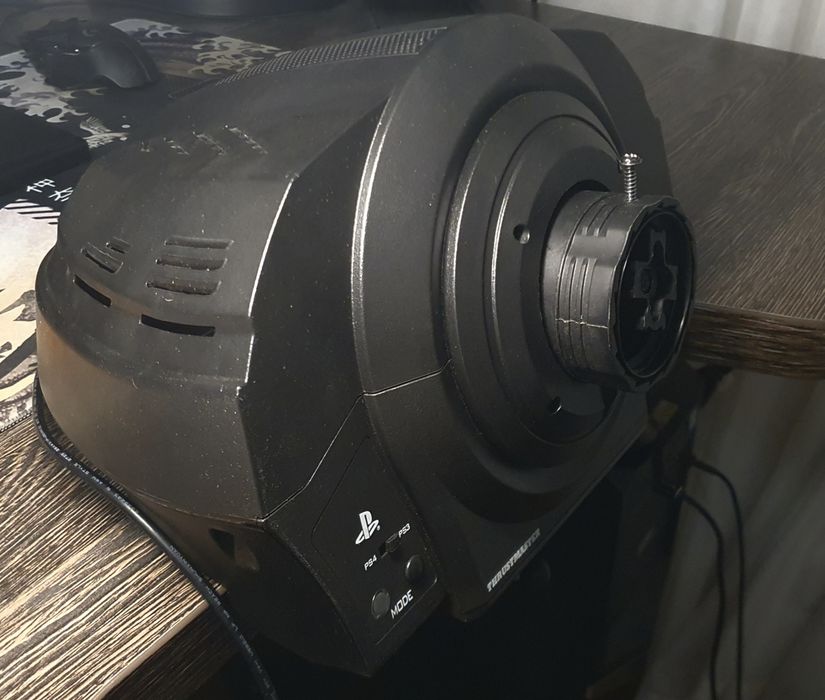 Thrustmaster T300 Ferrari Integral (Alcantara edition)