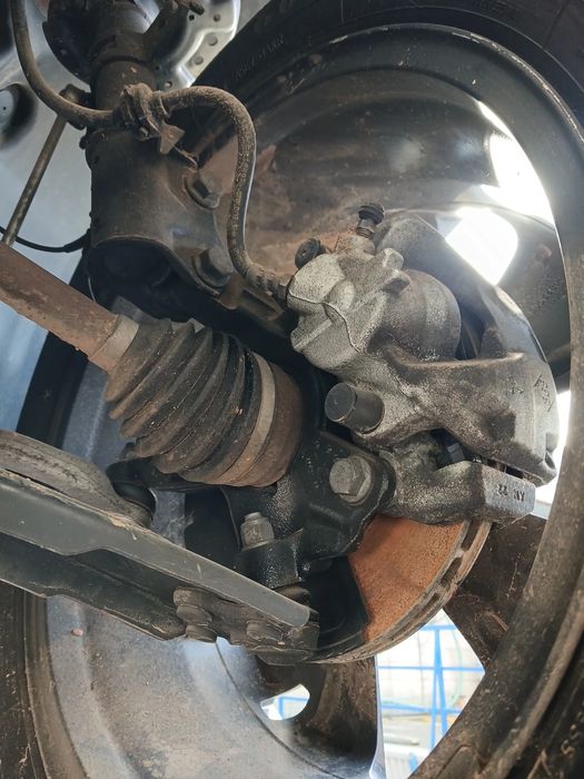 Manga de eixo frente esquerda MITSUBISHI ASX (VSX_, VSE_)