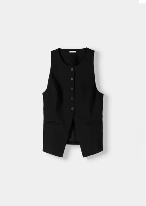 чорний жилет bershka