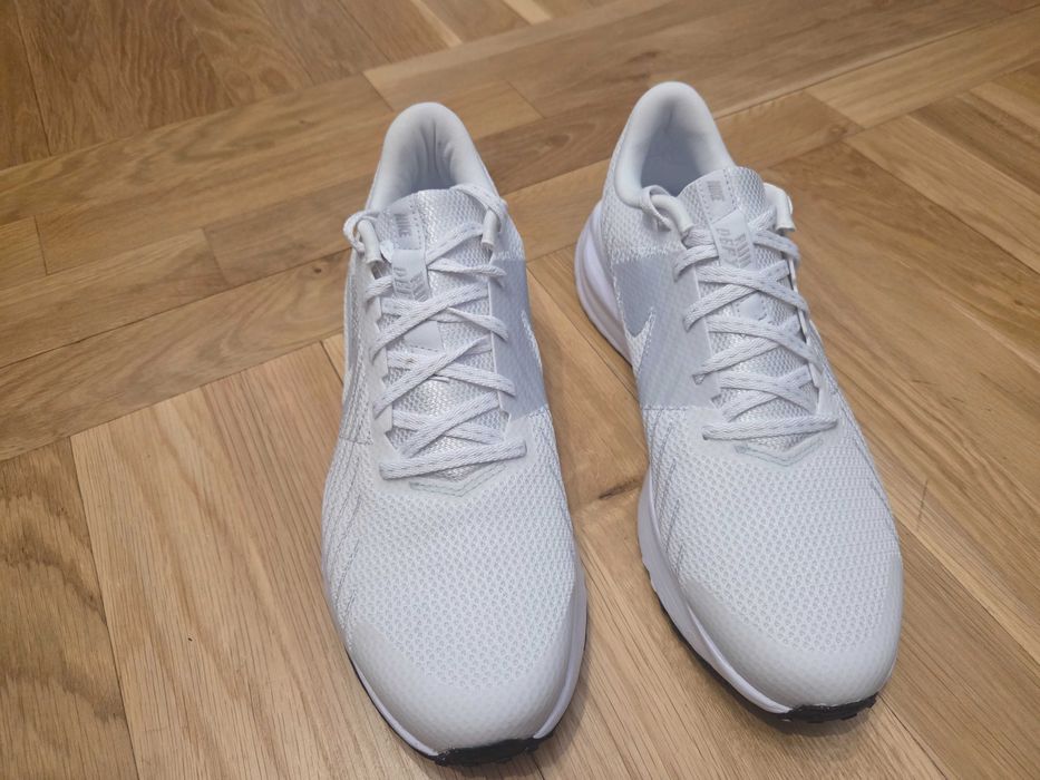 Buty NIKE run defy