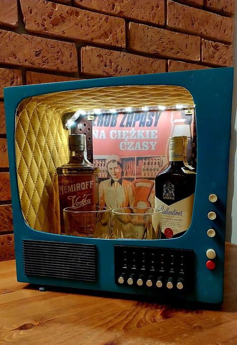 Telewizor PRL. Unimor . Neptun.  Barek retro loft. Prezent