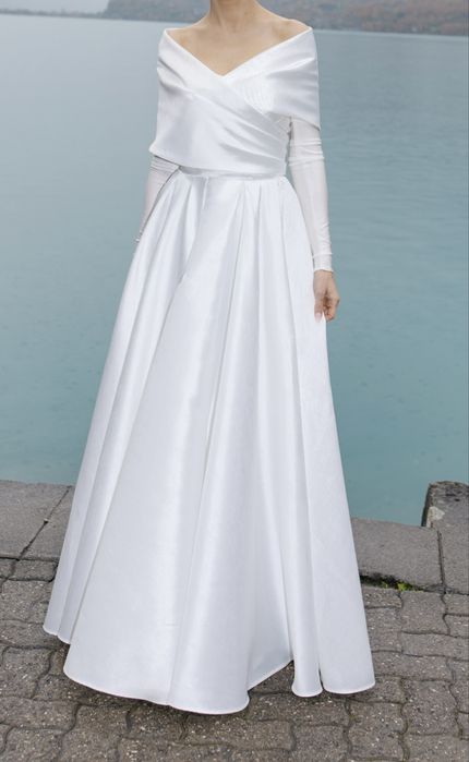 Elegancka suknia ślubna