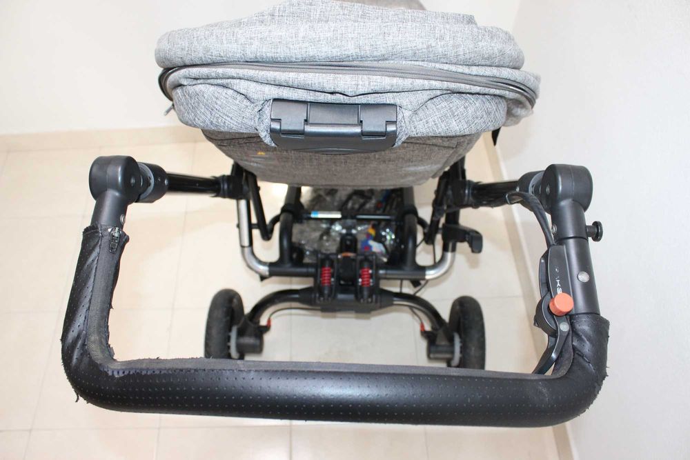 Carrinho de bébé Jané Epic Bolsa e Muda Fraldas 4x4