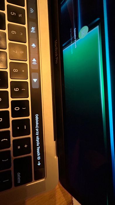 Apple macbook pro 13 i5 16 256 ssd 4 th touchbar nowa bateria 38cykli