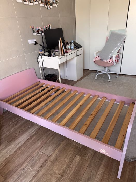 Cama com colchão de criança