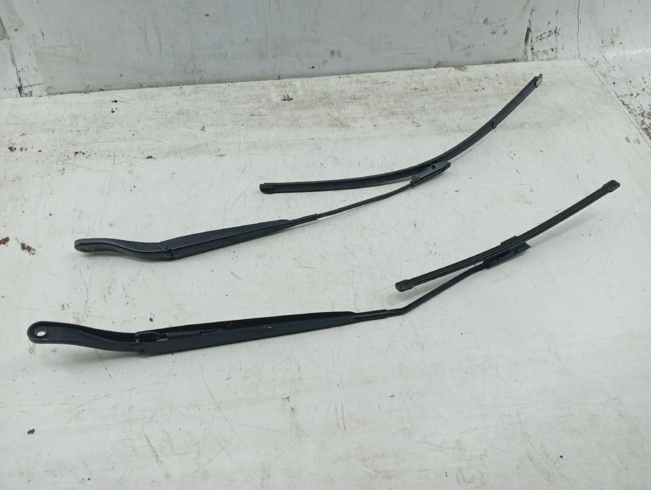 Astes/Escova Limpa Conjunto (2) - RENAULT MEGANE III Hatchback (BZ0/1_) | 08 -