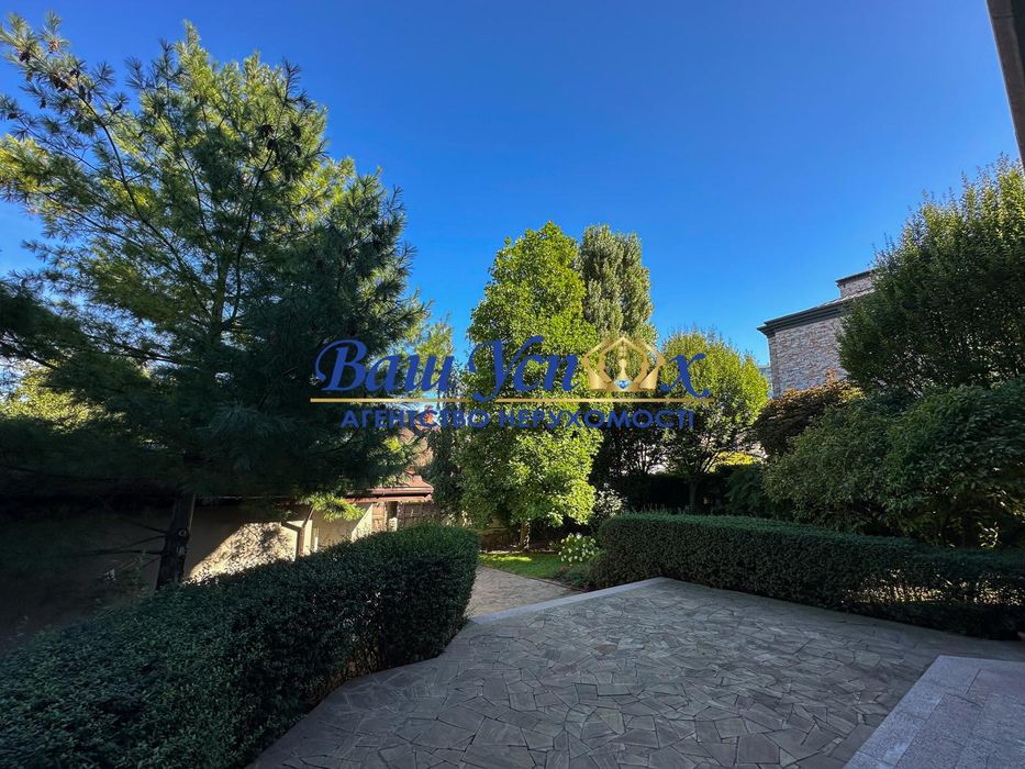 Продажа дома в центре Киева  ул. Зверинецкая, Печерск, Киев.