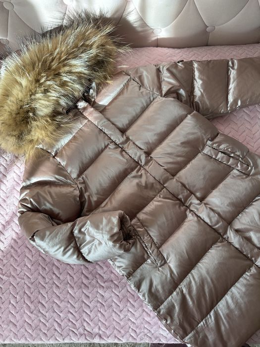 Пуховик для дівчинки