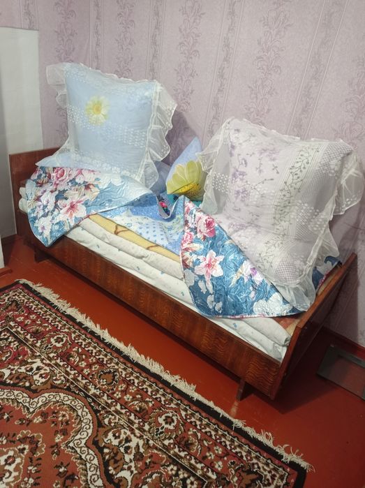 Продам ліжко в гарного стані.