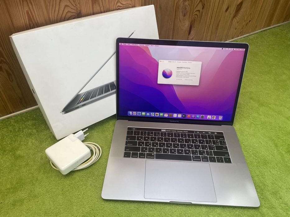 Macbook Pro 15 2016 i7, 16/256