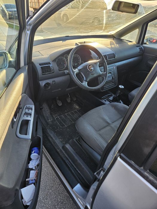 Seat Alhambra 2.0 TDi de 2007 para peças 
Não vendo completo, apenas