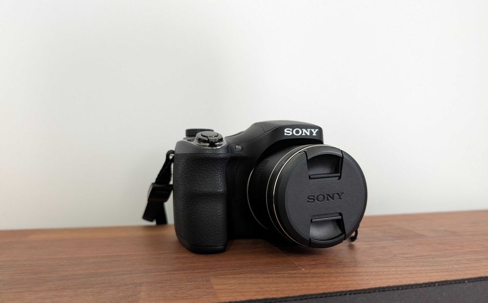 Sony Cyber-shot DSC-H300 - bolsa + cartão SanDisk 16GB
