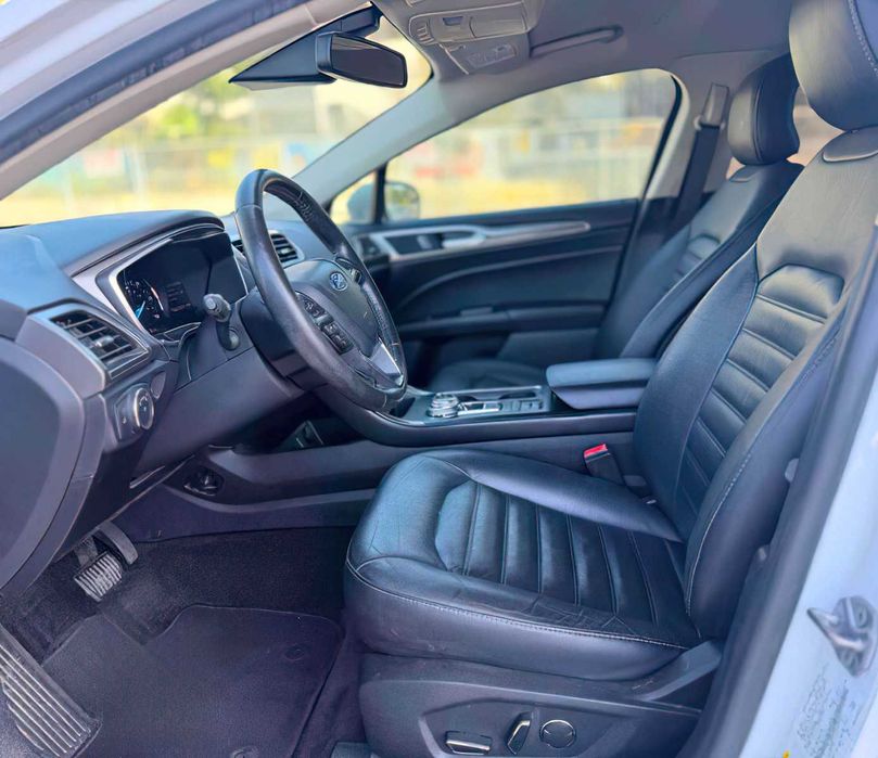 Ford Fusion SE      2018